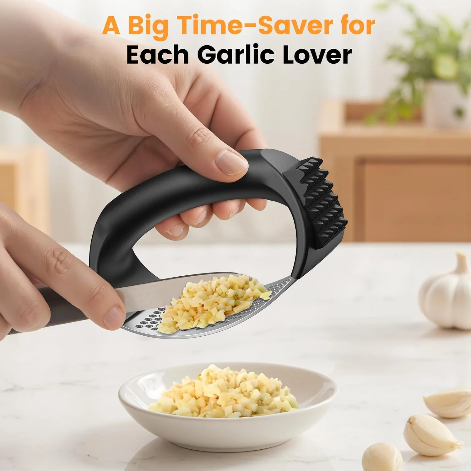Garlic Press,Stainless Steel Garlic Mincer Crusher,Easy to Use and Clean,Ergonomic Handle,Easy Kitchen Gadget for Effortless Smashing,Kitchen Essentials,Home and Kitchen Utensils Accessories,Cooking - Image 2