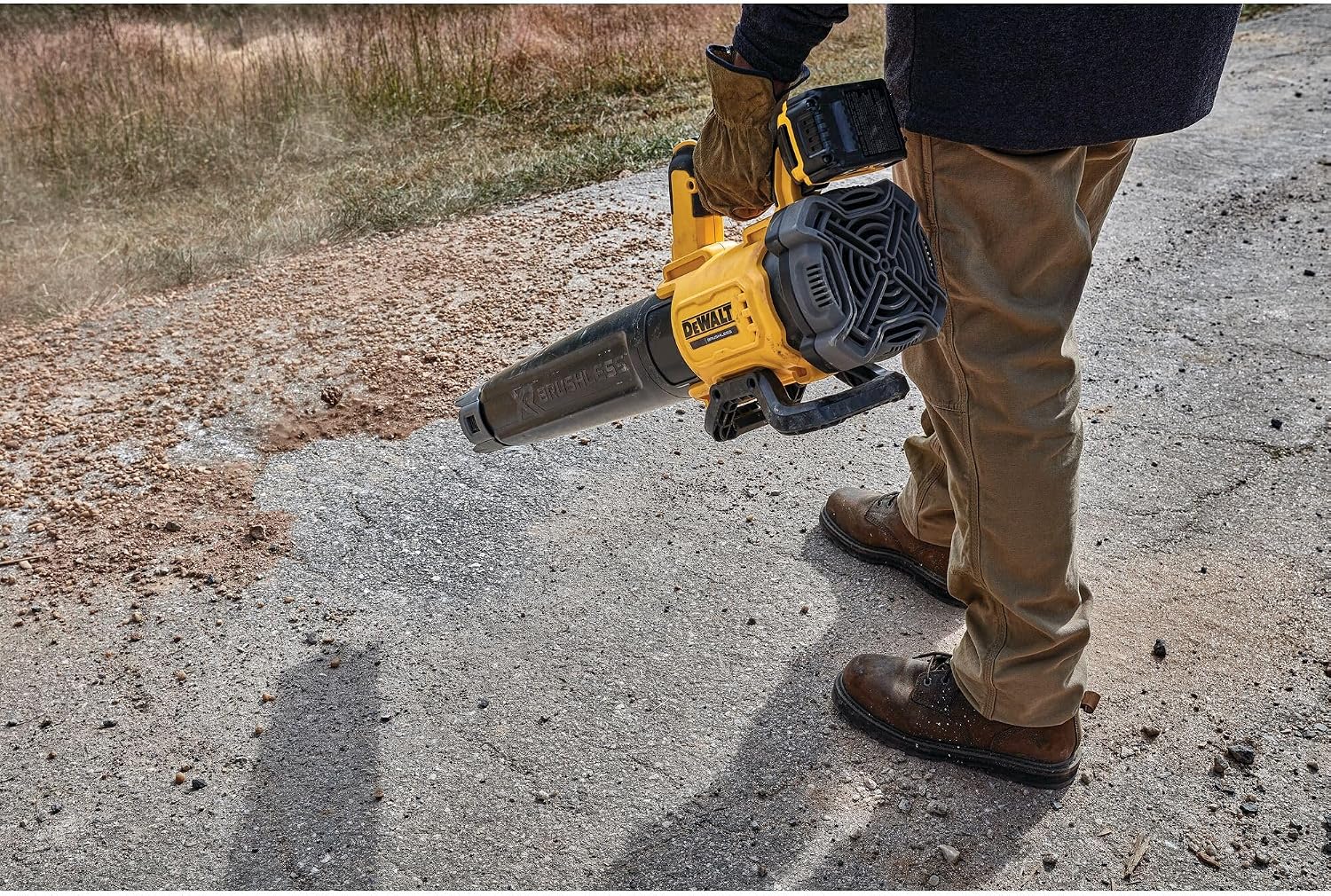 18V XR BRUSHLESS Blower With 12.7M3/MIN AIR Volume, 200 KM/H Speed, Tool ONLY, DCMBL562N-XJ - Power Source Type - Image 3